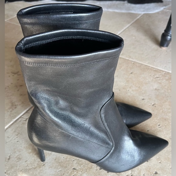 Stuart Weitzman Ankle Stretch Black Leather Pointed Toe 85mm Booties Shoes 10.5 - Picture 10 of 13